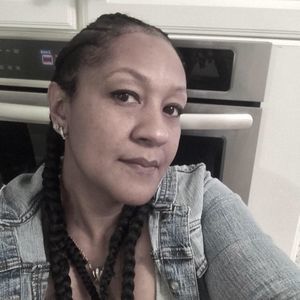 Meet your Posher, Felicia